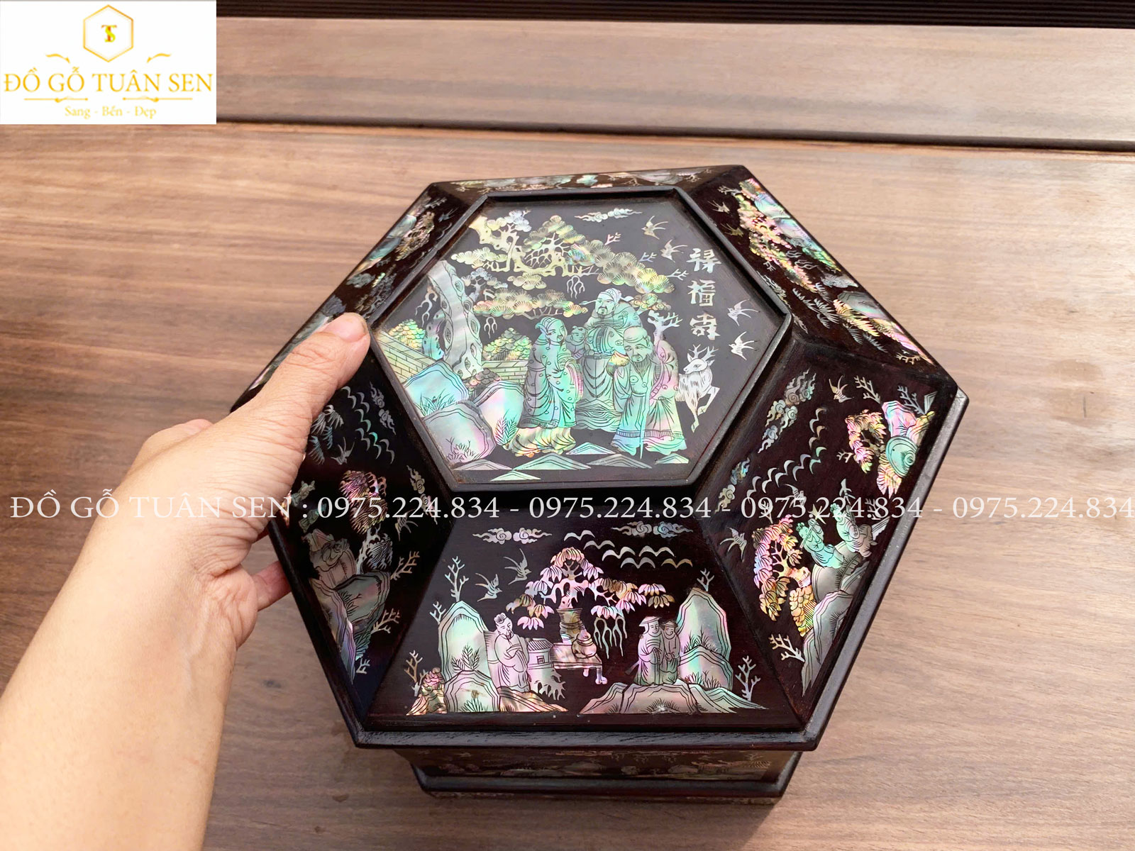 Hình ảnh tráp lục năng gỗ gụ TS9